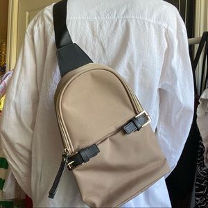 ✨SOLD✨ bugatti black & tan bag